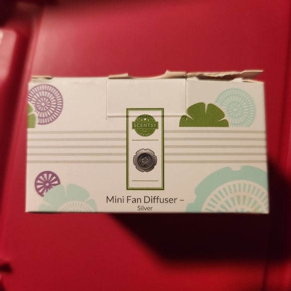 Scentsy mini fan diffuser - Picture 3 of 3